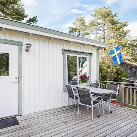 Cozy Home In Strmstad With Wifi Stromstad Exterior photo