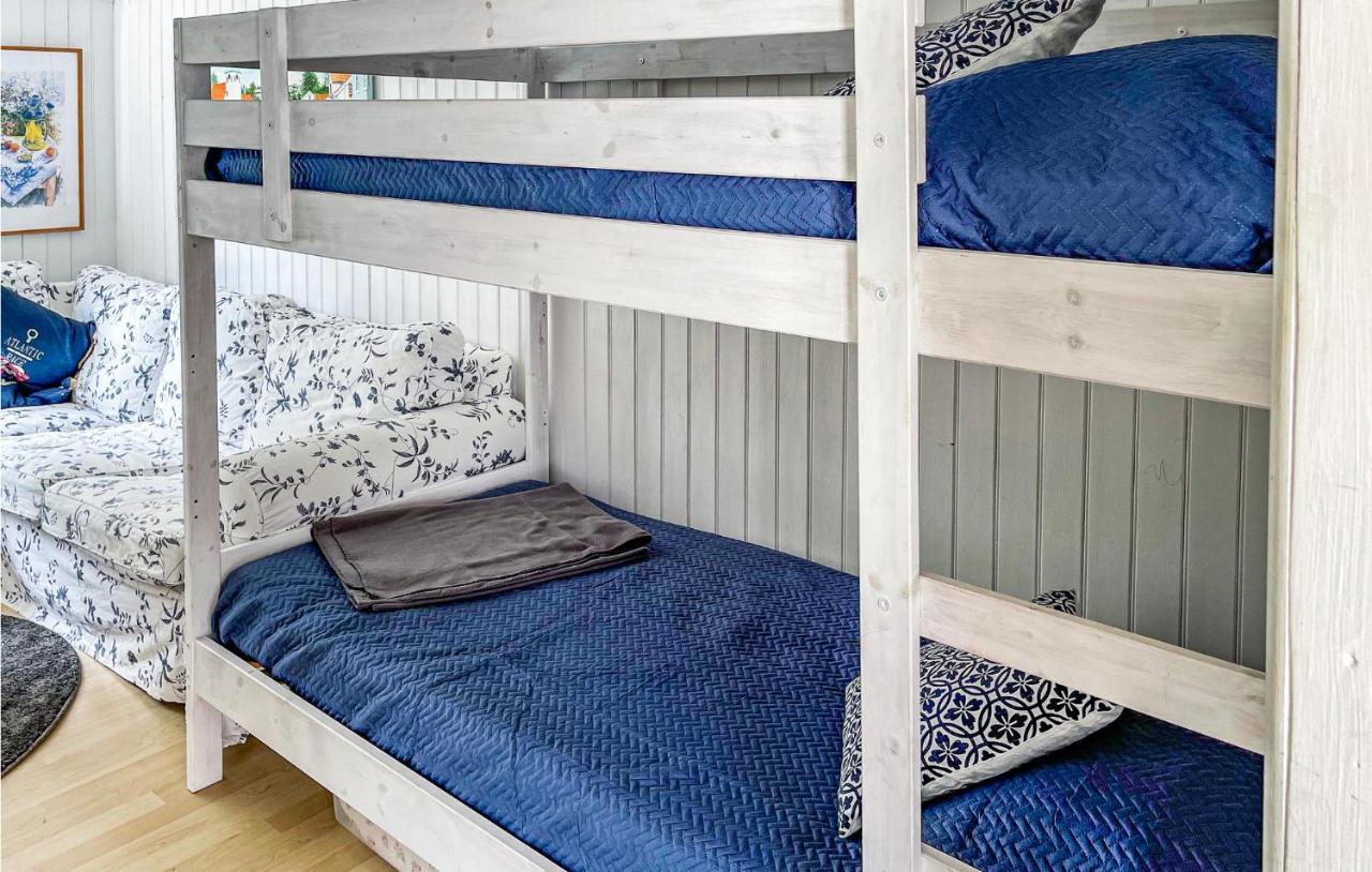 Cozy Home In Strmstad With Wifi Stromstad Exterior photo